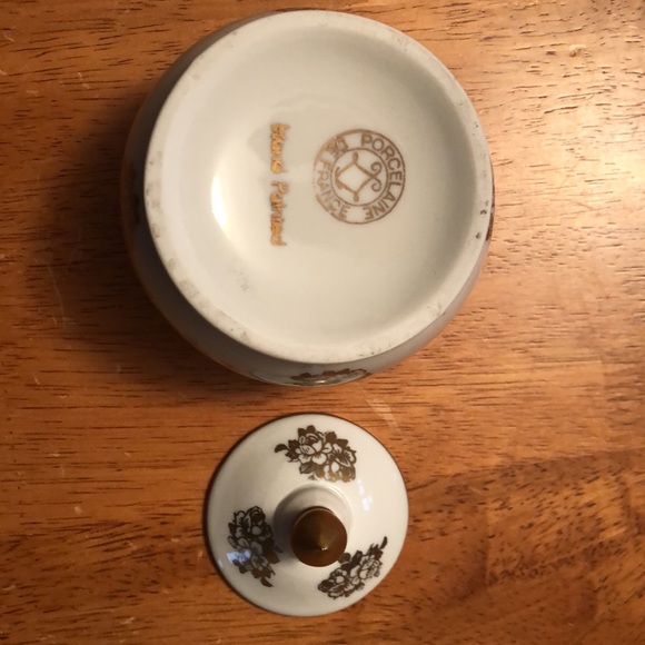 VINTAGE HAND PAINTED PORCELAINE DE FRANCE CREAM AND SUGAR SET - Picture 15 of 16